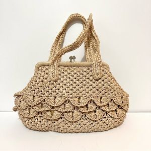 Vintage SIMON Scalloped Seagrass Woven Straw Shoulder Arm Clasped Purse
